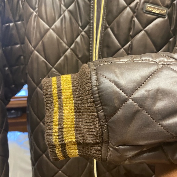 Man’s Jacket - Picture 3 of 14